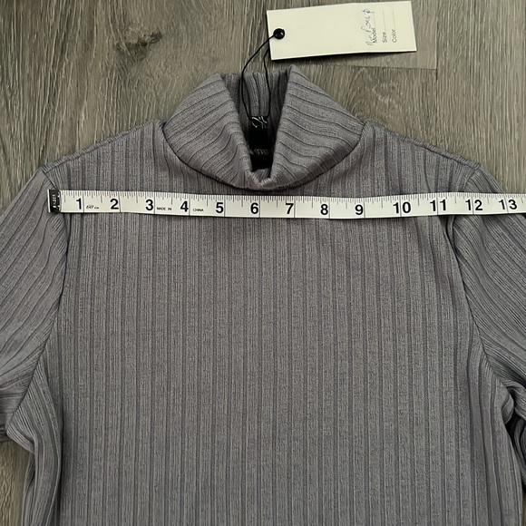 FLIRT - Picture 4 of 6